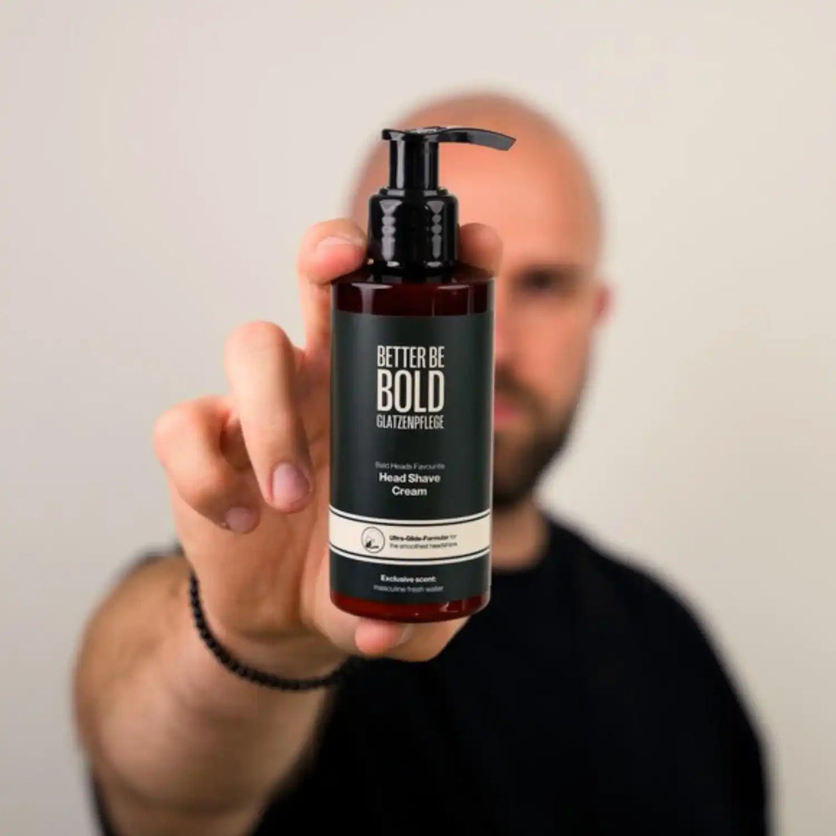 Glad scheerresultaat met Better Be Bold Head Shave Cream